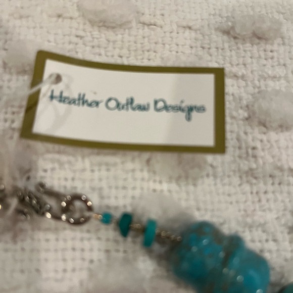 Turquoise Beaded Necklace with Silver Pendant - Picture 7 of 10